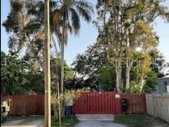 2nd image of 2925 E Bay Dr