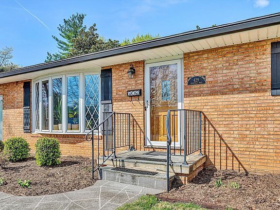 4th image of 429 Highfield Rd