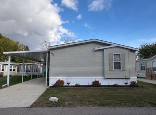 303 Toucan St, Rochester, MI 48309