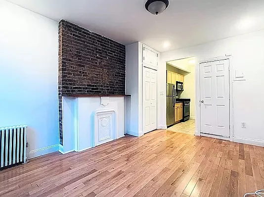 Rented by City Connections Realty | media 2