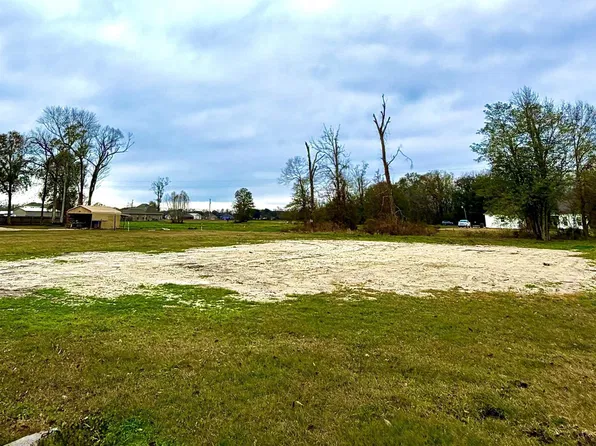 40328 Sycamore Ave, Gonzales, LA 70737