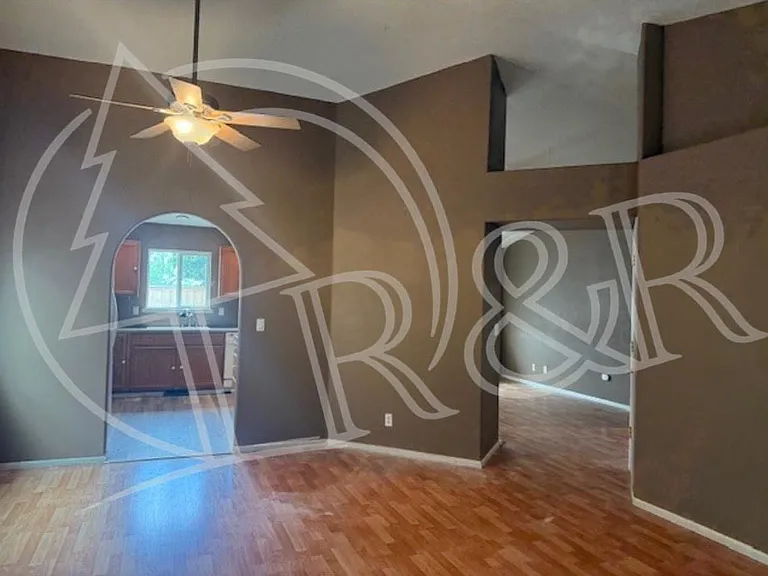 1576 Iron Horse Rd — Photo 6