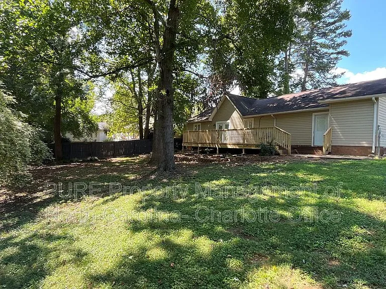 1226 Grace Meadow Dr — Photo 16