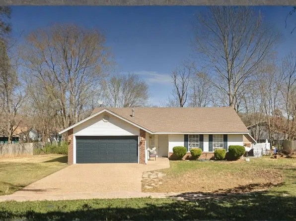 1362 N Flint Ave, Fayetteville, AR 72704