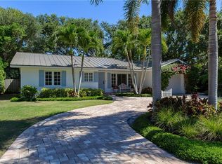 925 Tides Rd, Vero Beach, FL 32963
