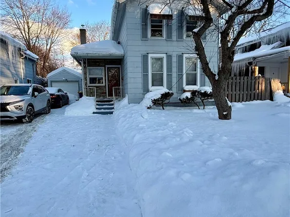 48 Pound St, Lockport, NY 14094