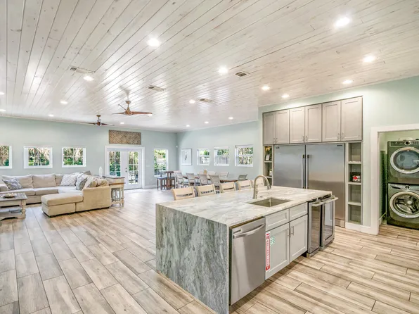 117 Charlotte Ave, Miramar Beach, FL 32550