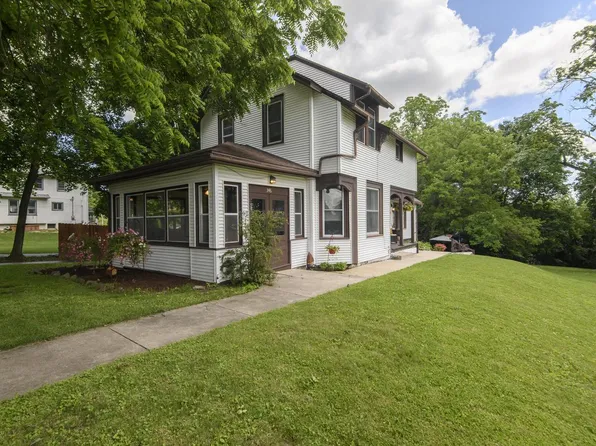 346 High STREET, Pewaukee, WI 53072