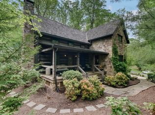 352 Shepherds Trl, Hot Springs, VA 24445
