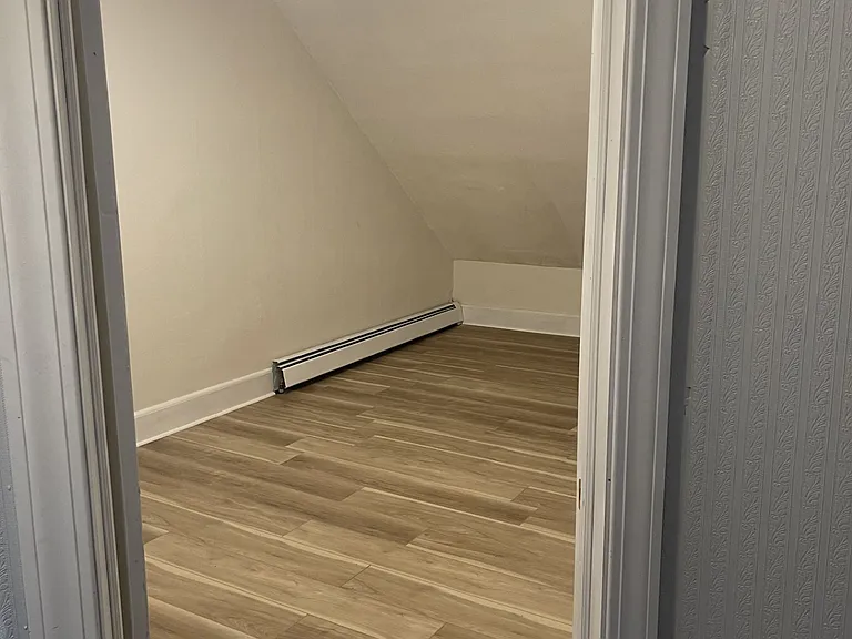 48 Grove St #5 — Photo 10