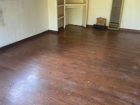 213 S Charles Campbell Ave, Abbeville, LA 70510