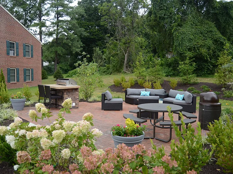 Outdoor Lounge at Corner Park