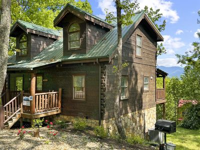 2126 Loafers Glory Way, Gatlinburg, TN, 37738