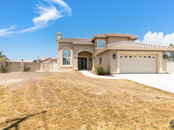 2402 S 10th St, El Centro, CA 92243