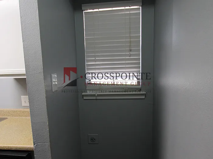 420 W Heritage Dr #211 — Photo 32