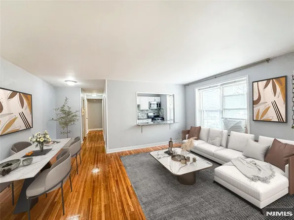 2350 Linwood Ave APT 1E, Fort Lee, NJ 07024