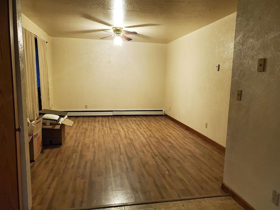 1st image of 720 Turner St APT B