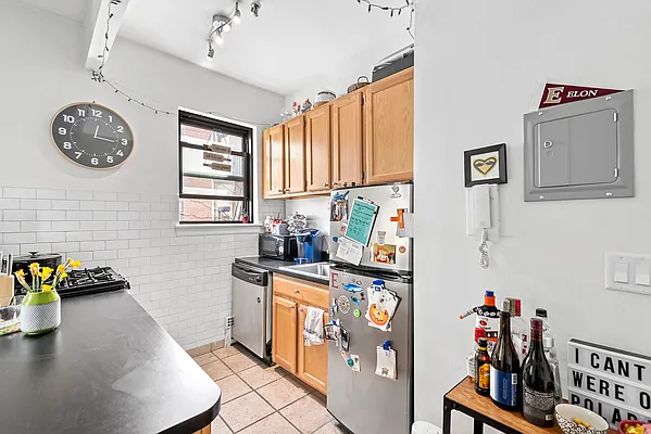 Rented by Douglas Elliman | media 11