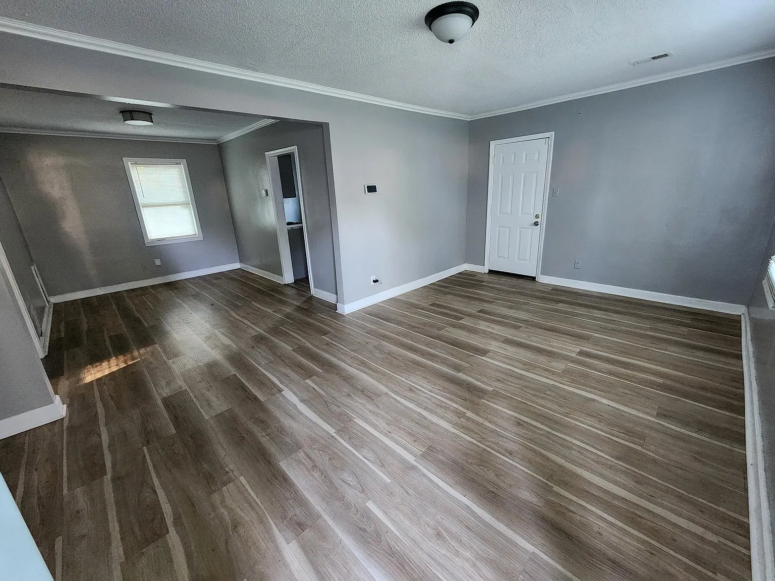 2 bed, 2.0 bath, 910 sqft, $1,300 — Photo 3