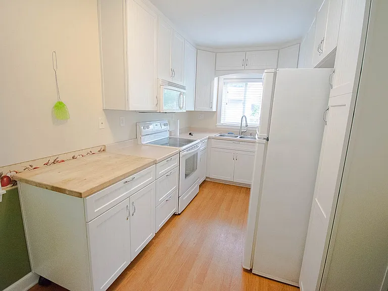413 14th Ave SE — Photo 10