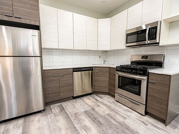 2nd image of 5424-26 N Ashland Ave #5426-1F