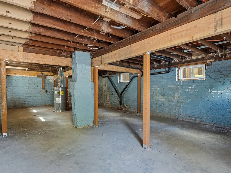 236 NE Sacramento St — Photo 23