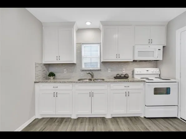 330 Avenue G, Dallas, TX 75203