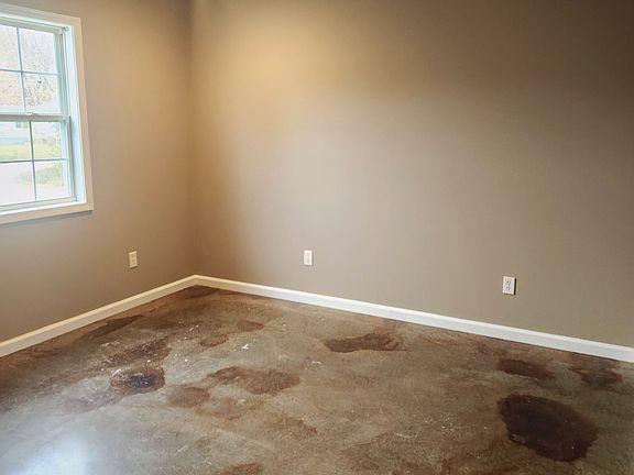 5th image of 148 Ellis Ln
