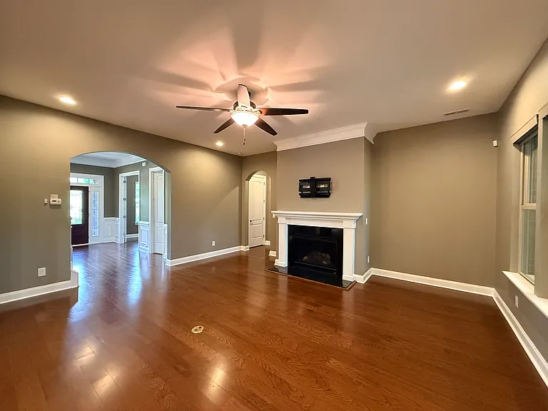 4012 Crismark Dr — Photo 5