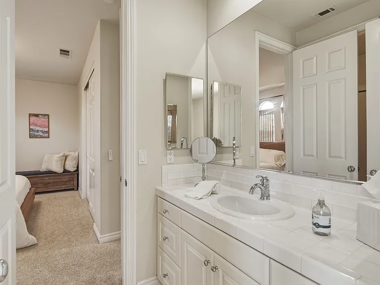848 Jensen Ct — Photo 34