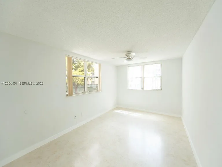 8373 Lake Dr #201 — Photo 6