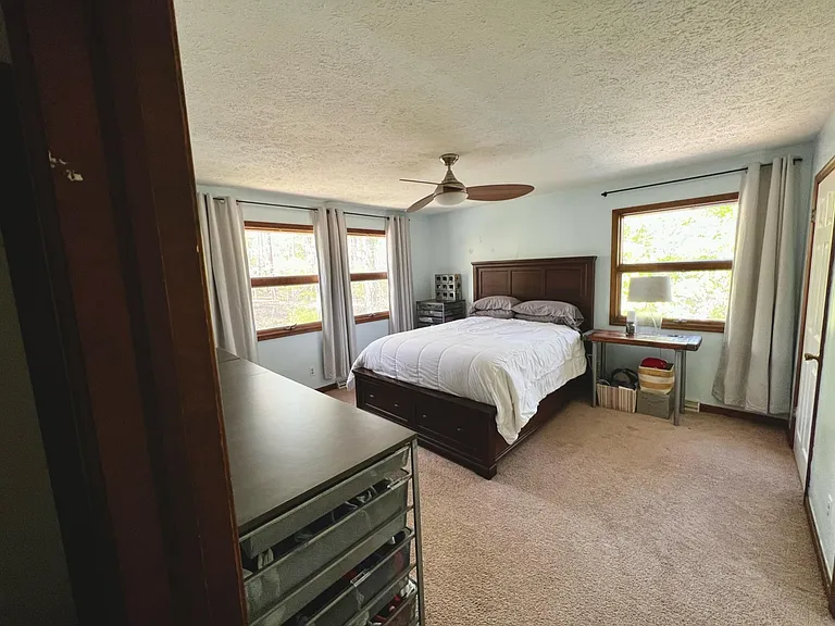 1505 Stoneleigh Ct — Photo 10