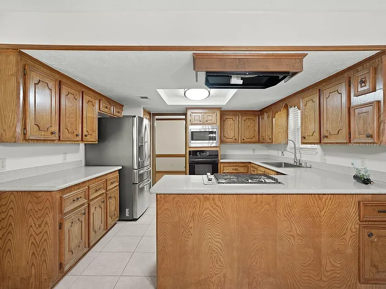 12903 Wincrest Ct — Photo 17