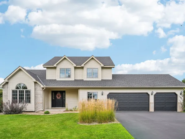 6496 260th St, Wyoming, MN 55092