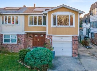 2316 Waters Edge Dr, Bayside, NY