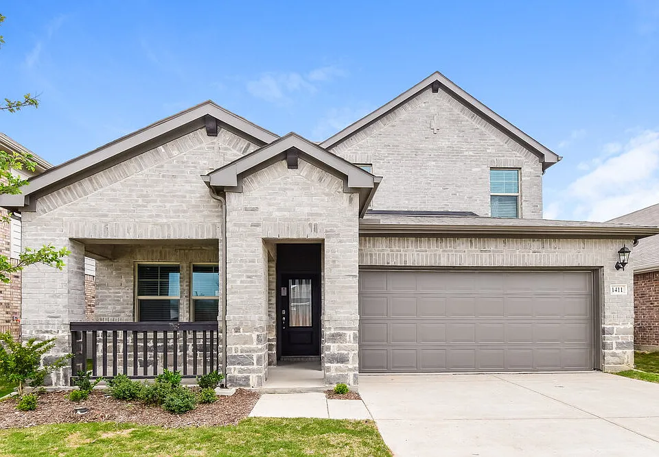 1411 Rolling Fox Dr