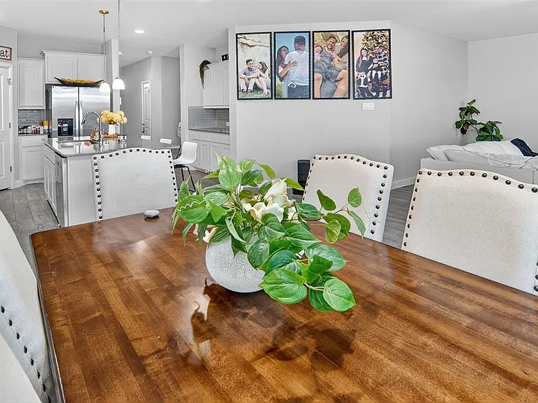15536 Halstead Ln — Photo 13