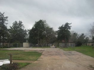 819 Marshall Rd, Angleton, TX 77515