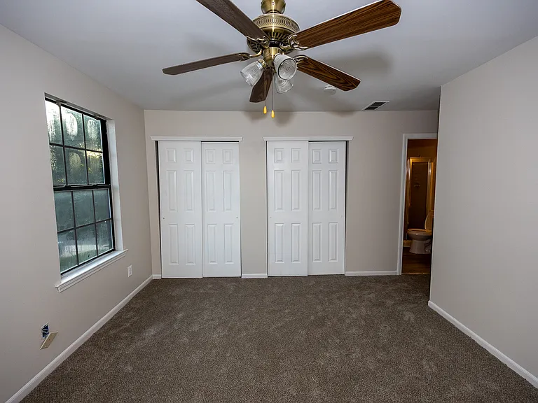 41 Country Hollow Cir — Photo 11