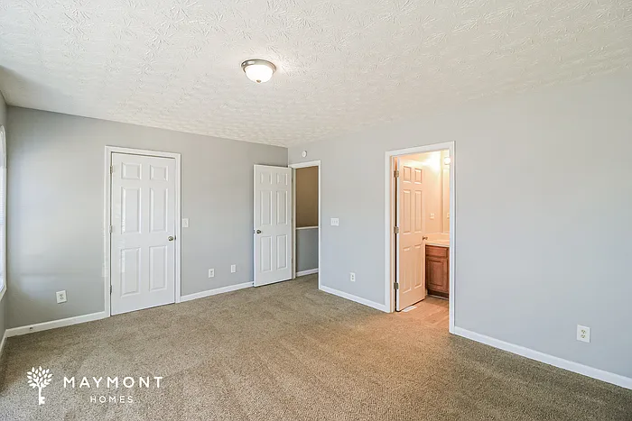 11402 Ashefield Ln — Photo 8