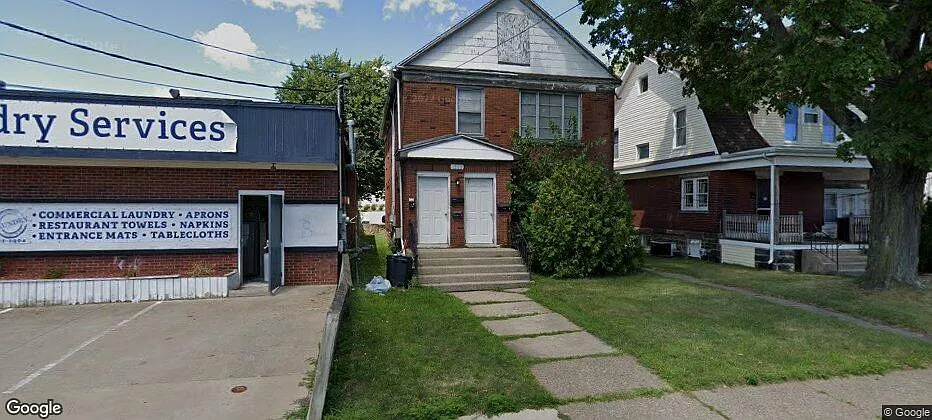 1222 West 26th Street - - 4 — Photo 1
