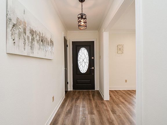 5th image of 15709 Juneau Ln
