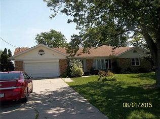 25316 Pemberville Rd, Perrysburg, OH 43551