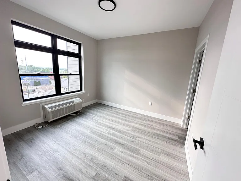4607 Tonnelle Ave #206 — Photo 14