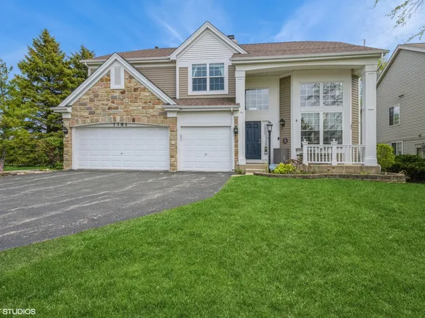 7181 Dada Dr, Gurnee, IL 60031