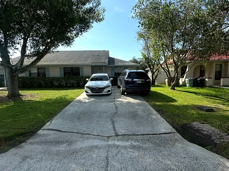 369 Cocoa Ct — Photo 1