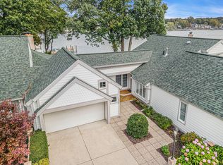 16956 Landing Dr, Spring Lake, MI 49456