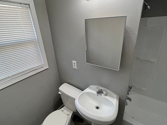 4th image of 5051 Thrush Dr