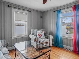 2 Cala Dr, Pawtucket, RI 02861