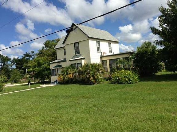 2nd image of 25280 Marion Ave
